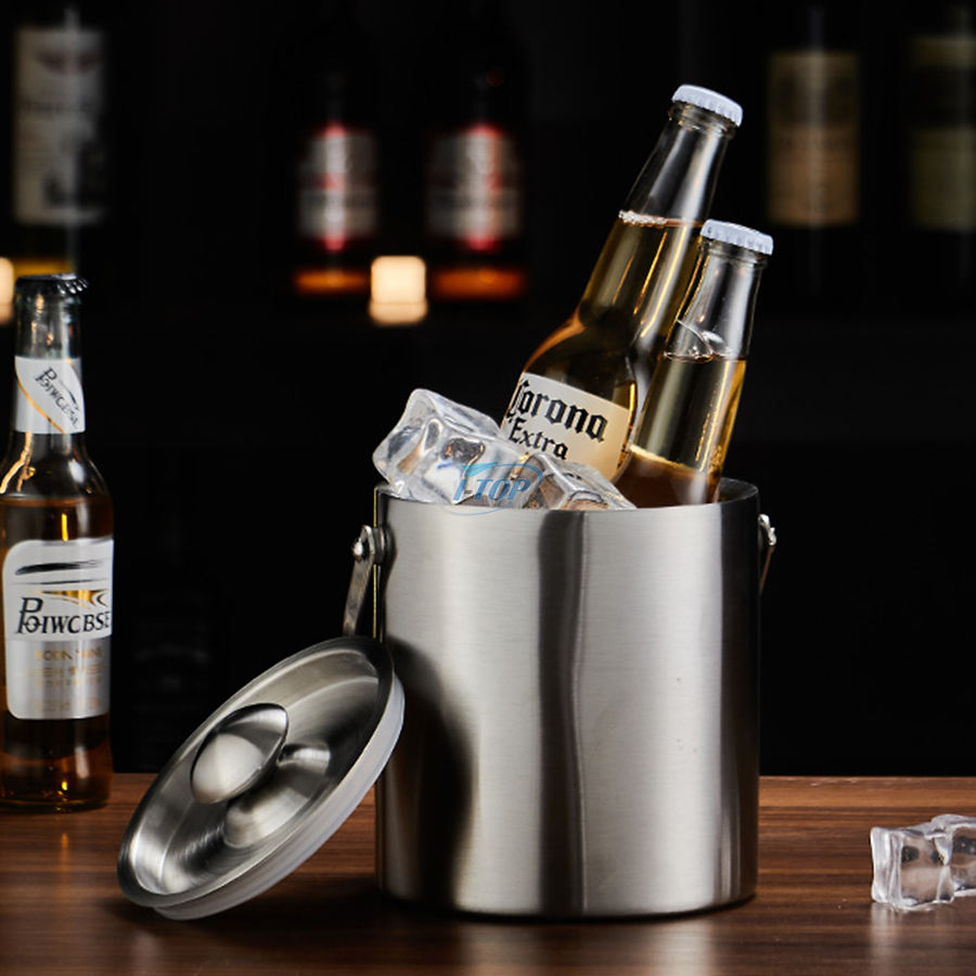 cubo de hielo de vino